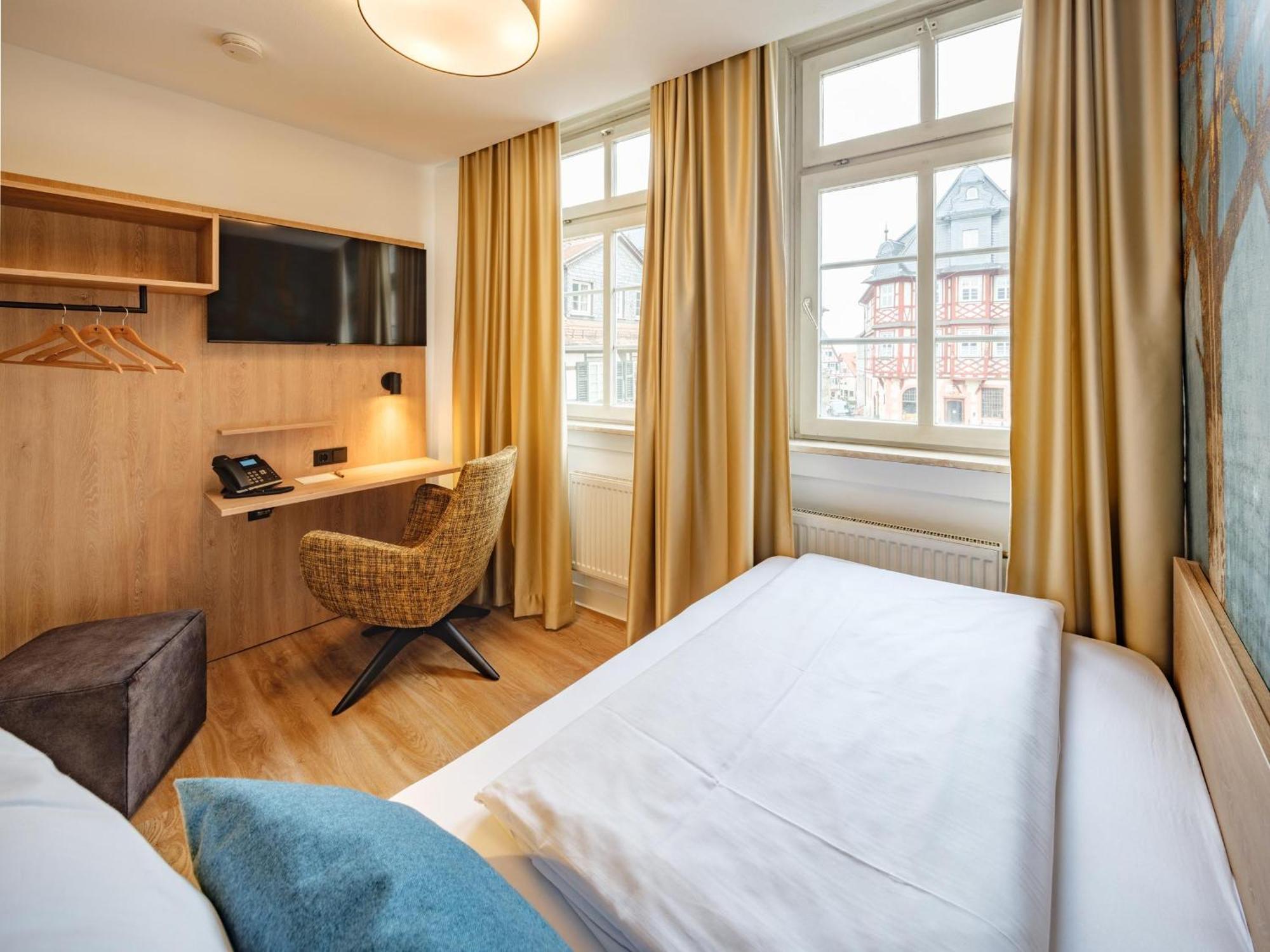 Hotel Restaurant Goldener Engel Heppenheim  Kültér fotó